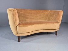 Classic Two Seater Danish