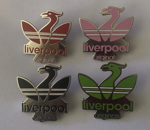 Liverpool pin badge - pin, set