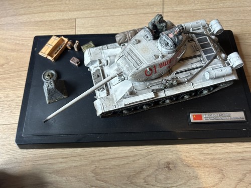Russian t34 85 - 1:32,