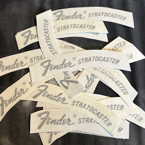 Fender stratocaster guitar - fender,