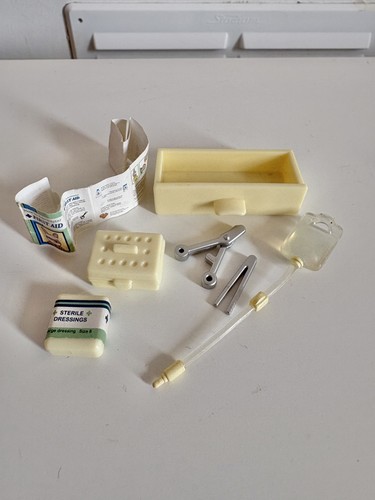 Sylvanian families ambulance - families,