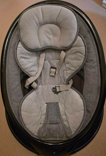 Baby bouncer swinging - swinging, with