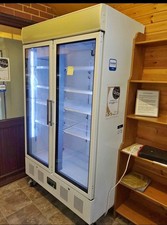 Commercial Display Fridge – Polar CD984 – Upright Glass Door Chiller