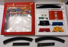 Vintage Hornby Railways OO Gauge Scale Clockwork Train Set .. read description