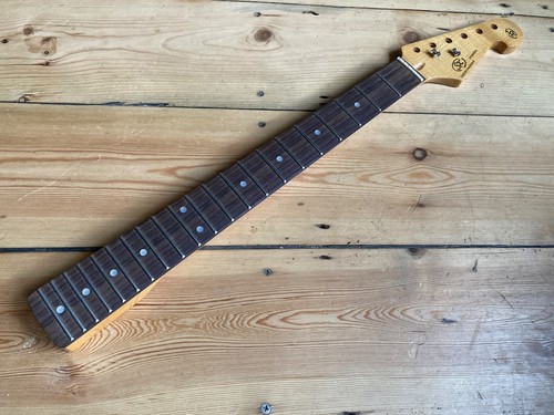 Vtg electric guitar neck 21 - electric,