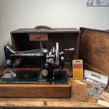Vintage Singer 99K Sewing