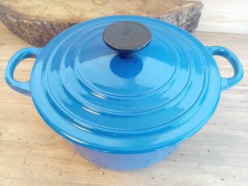 Creuset cast iron pot - le,