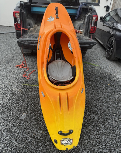 Pyranha single sit kayak - pyranha,