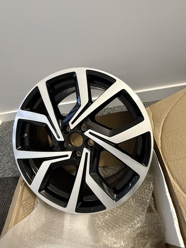 Genuine volkswagen golf gti - golf,