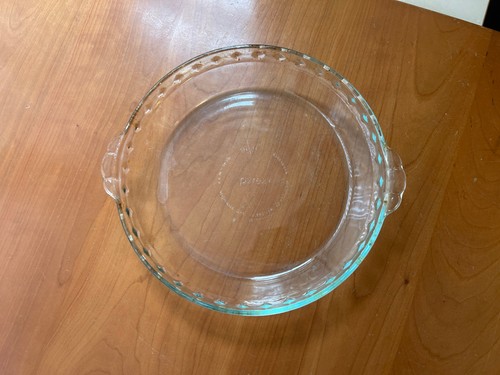 Pyrex glass fluted deep dish - deep,
