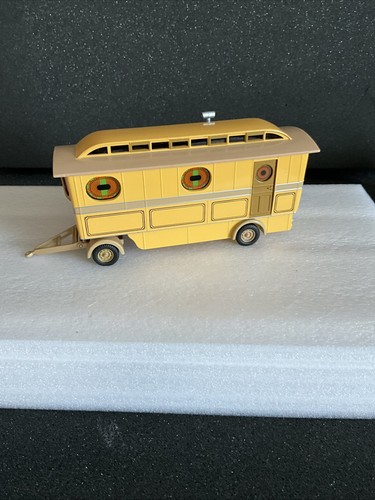 Corgi circus caravan 50 - , 1/50