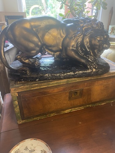 Bronze painted plaster - painted, lion
