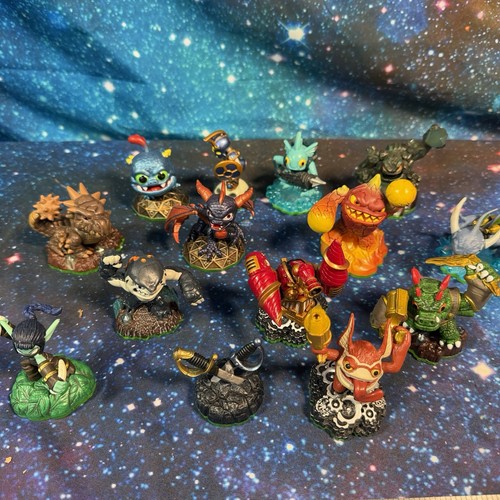 Skylanders collectible bundle - collectible,