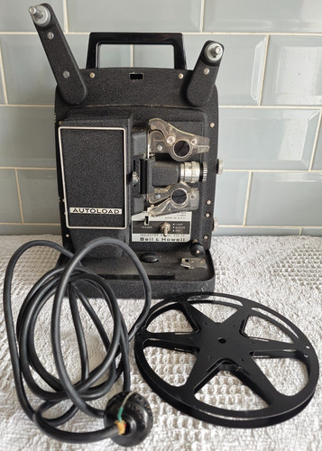 Vintage bell howell 8mm - &,