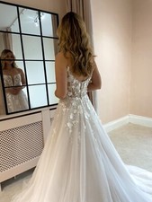 EVB Wedding Dress Size Small (8-10) 3D Lace Plunge Boning. Slit
