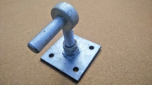 Adjustable hook plate - plate, gate