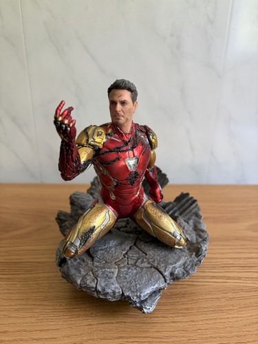 Iron studios man - studios,