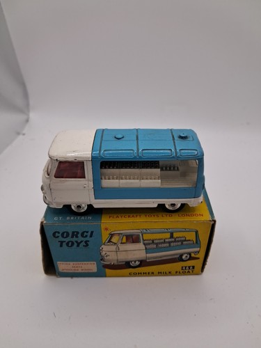 Corgi toys 466 - commer, milk