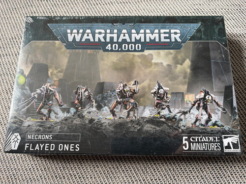 Warhammer 40000 necrons - 40000,
