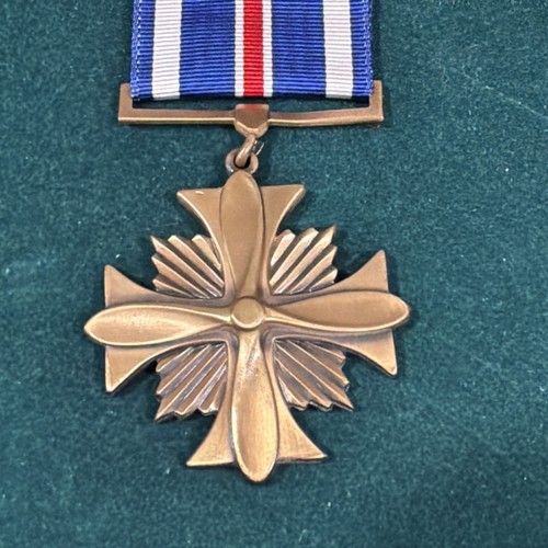 Distinguished flying cross - distinguished,