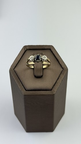 Sapphire and diamond 9ct gold - sapphire,