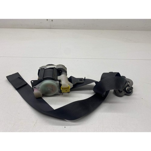 Honda civic seatbelt - , front