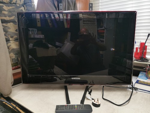 Samsung tv - 32",