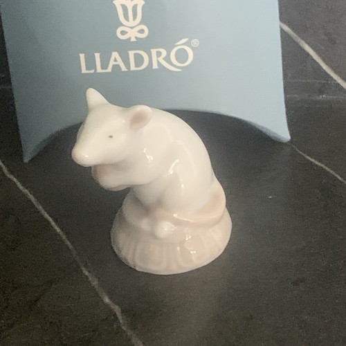 Lladro 8341 little mouse - "little, mouse"