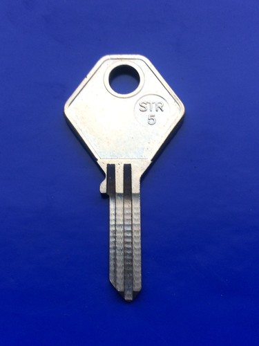 Classic car key blank british - classic,