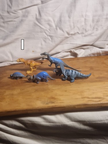 Mixed dinosaur toy figure - toy,