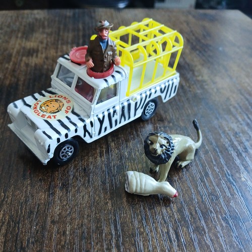 Corgi toys land rover - land,