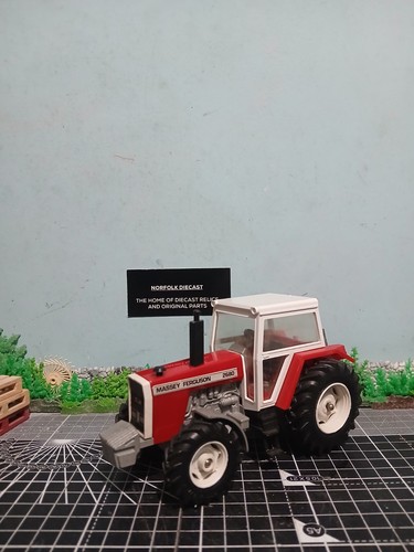 Britains farm toys - , massey