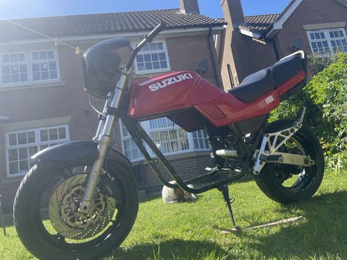 Suzuki gsx 1100 efe breaking - suzuki,