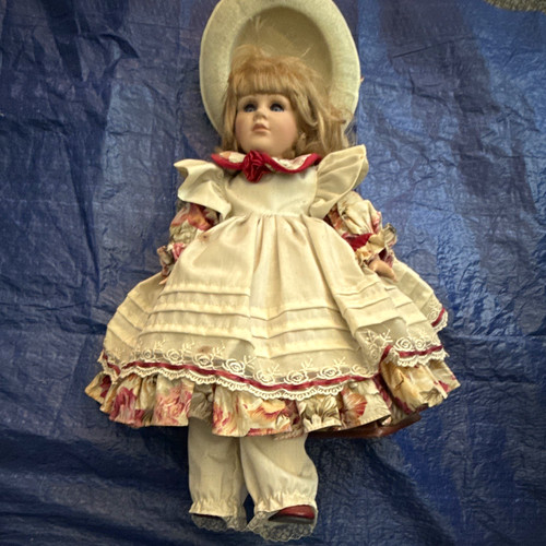 Alberon porcelain girl doll - alberon,