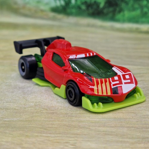 Hot wheels pink - hot,