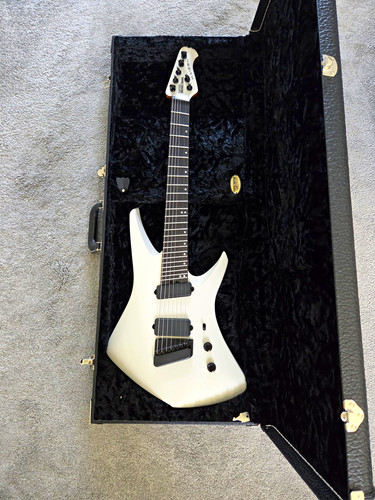 Ernie ball music man - kaizen, 7