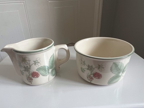 Wedgwood raspberry cane - raspberry,