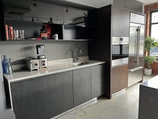 ExDisplay -German Kitchen Sherry Oak wood &Black Stone. Subzero Wolf Appliances 