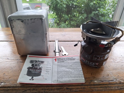 Coleman 400 peak - peak, stove