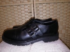 5th Avenue size 7 (40) black leather T Bar shoes in very good condition