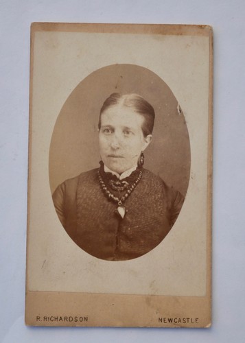 Cdv lady with whitby jet - of,