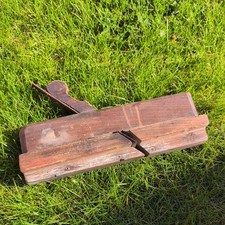 Vintage beading wood moulding