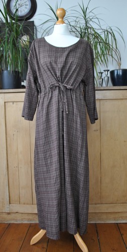 Vintage style brown plaid - style,