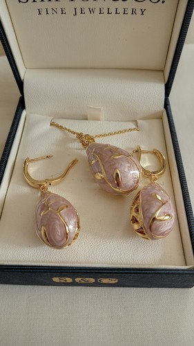 Beautiful fabergé style - a,