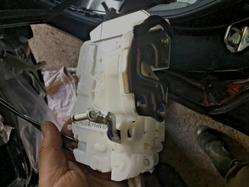 2023 suzuki vitara door lock - vitara,