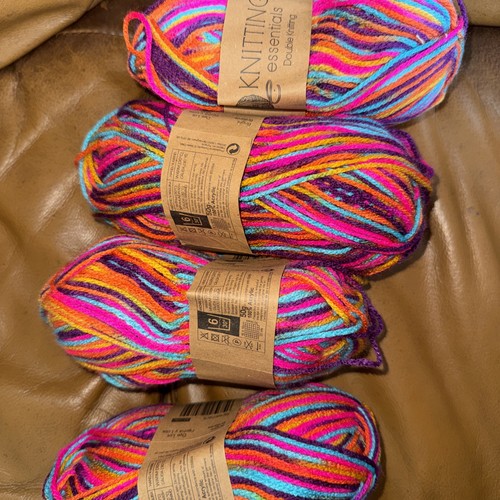 Knitting essentials double - knitting,