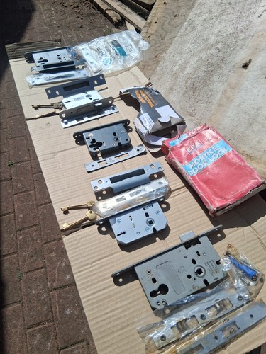 Door locks job lot x5 - door,