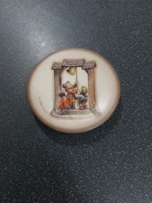 A Vintage Goebel  M I Hummel 1990  Mini Collectors Plate Of Child Ringing Bell