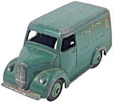 Dinky Toys Original GB #31/450 Trojan Van Unboxed Diecast Model