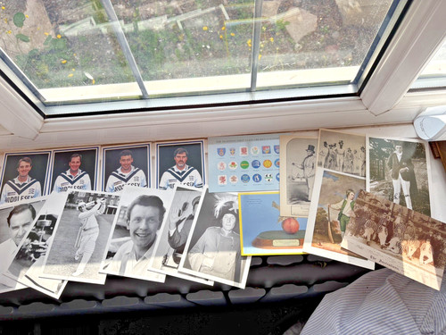 Postcards cricketers - 17,